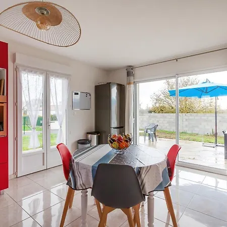 Holiday home La Janne - Maison Avec Jardin Saujon